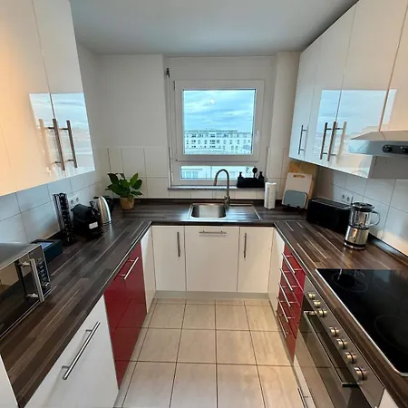 公寓 Big Flugfeld, Balkon, Bis 8 Personen, 3 Schlafzimmer Mit Smart Tvs, 1 Parkplatz, 2 Min Zum Bahnhof