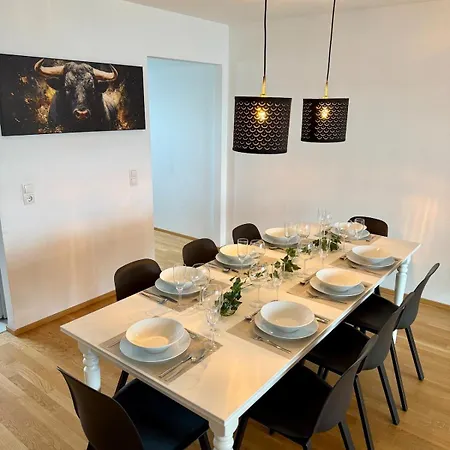 公寓 Big Flugfeld, Balkon, Bis 8 Personen, 3 Schlafzimmer Mit Smart Tvs, 1 Parkplatz, 2 Min Zum Bahnhof