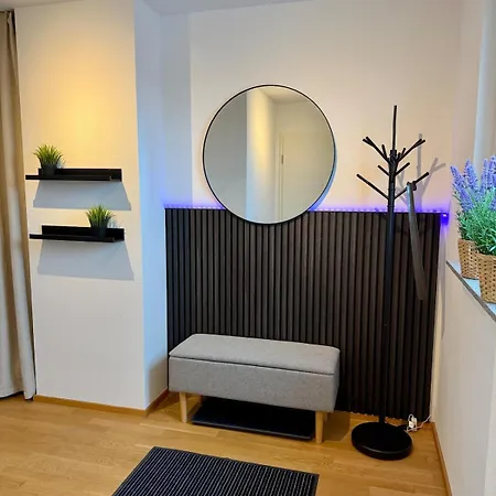 公寓 Big Flugfeld, Balkon, Bis 8 Personen, 3 Schlafzimmer Mit Smart Tvs, 1 Parkplatz, 2 Min Zum Bahnhof 伯布林根